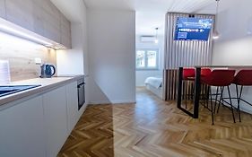 Tkalcha Studio Deluxe